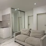 Luxury Oasis With Private Pool & Parking